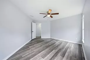 504 Stratfield Dr, Lutz, FL 33549 - Photo 34