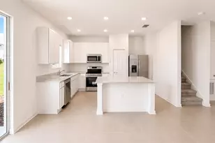 6069 Zen Wy, Clermont, FL 34714 - Photo 2