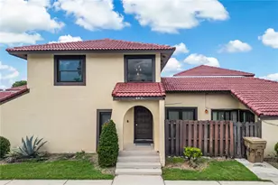 447 Hunter Cir, Kissimmee, FL 34758 - Photo 1