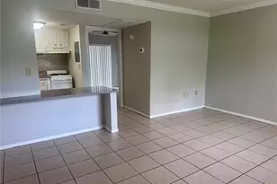 129 Blue Point Way, Altamonte Springs, FL 32701 - Photo 2
