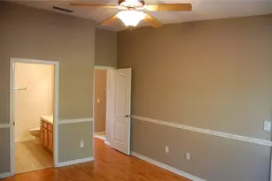 423 Wilton Cir, Sanford, FL 32773 - Photo 12