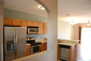 423 Wilton Cir, Sanford, FL 32773 - Photo 10