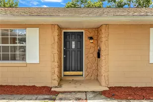 4992 E Wind St, Orlando, FL 32812 - Photo 4