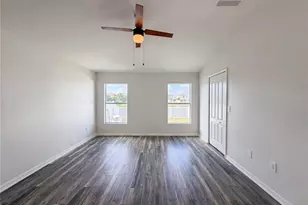 1969 Hawks View Dr, Ruskin, FL 33570 - Photo 16