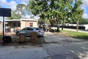 36449 West Dr, Fruitland Park, FL 34731 - Photo 14
