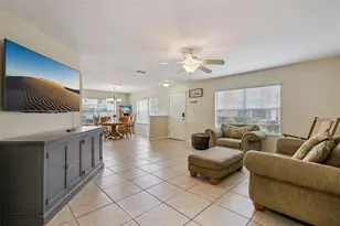 450 Carina Cir, Sanford, FL 32773 - Photo 2
