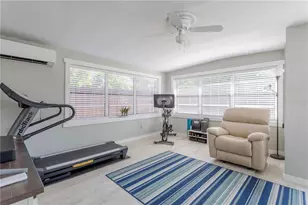 1327 Roscomare Ave, Orlando, FL 32806 - Photo 16