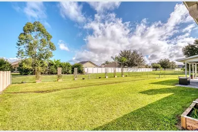 1393 Wood Lake Circle, Saint Cloud, FL 34772 - Photo 22