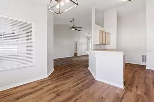 896 Princeton Dr, Clermont, FL 34711 - Photo 6