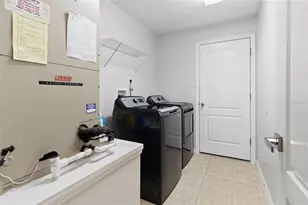 896 Princeton Dr, Clermont, FL 34711 - Photo 24