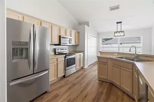 896 Princeton Dr, Clermont, FL 34711 - Photo 12