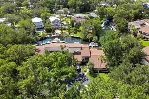 1637 SE Paradise Cir, Crystal River, FL 34429 - Photo 30