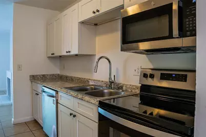 2323 Huntington Green Court #5, Orlando, FL 32839 - Photo 8