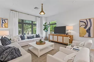 218 Park Lake St, Orlando, FL 32803 - Photo 2