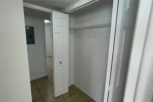 7502 Needle Leaf Pl, Tampa, FL 33617 - Photo 8