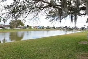 72 Lakepointe Cir, Kissimmee, FL 34743 - Photo 2