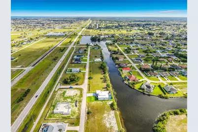 407 NW 31st Place, Cape Coral, FL 33993 - Photo 58