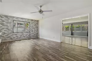 1120 W Magnolia St, Clermont, FL 34711 - Photo 14