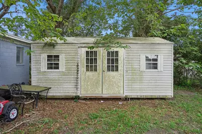 335 E Walts Avenue, Deland, FL 32724 - Photo 18