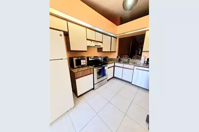 3194 Sandy Shore Lane, Kissimmee, FL 34743 - Photo 10