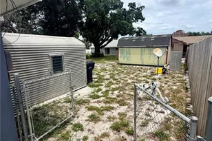506 Holt Cir, Winter Haven, FL 33880 - Photo 4