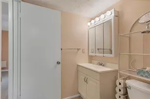 3532 Lake Bayshore Dr, Bradenton, FL 34205 - Photo 18
