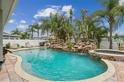 11612 Windsorton Way, Tampa, FL 33626 - Photo 2