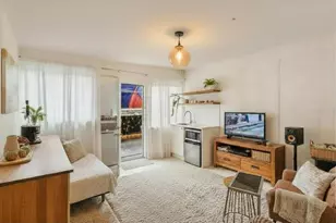 1829 5th, Miami, FL 33125 - Photo 4