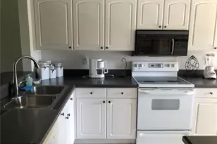 6211 Timberlake Dr, Sarasota, FL 34243 - Photo 8