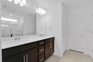 33460 Binding Ties Ln, Wesley Chapel, FL 33545 - Photo 16