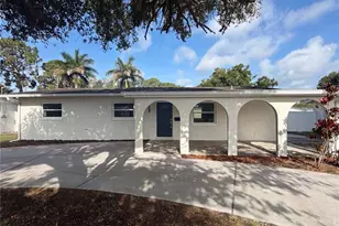 2890 53rd St N, Saint Petersburg, FL 33710 - Photo 1