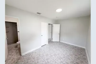 2890 53rd Street N, Saint Petersburg, FL 33710 - Photo 18