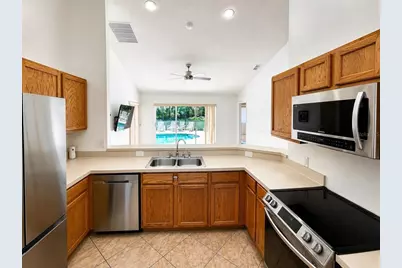 320 Paradise Woods Place, Davenport, FL 33896 - Photo 8