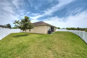11355 Flora Springs Dr, Riverview, FL 33579 - Photo 18