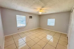 2722 S Sunrise Ct, Orlando, FL 32806 - Photo 12