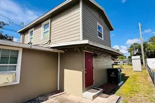 2722 S Sunrise Ct, Orlando, FL 32806 - Photo 2
