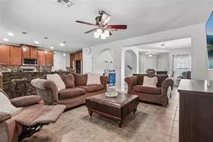 14102 Waterford Creek Blvd, Orlando, FL 32828 - Photo 6