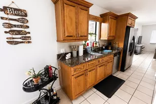 1210 Branda Vista Dr, Brandon, FL 33510 - Photo 10