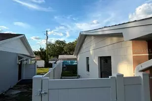 1210 Branda Vista Dr, Brandon, FL 33510 - Photo 10