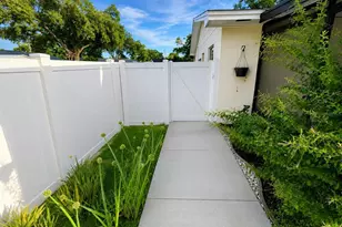 1210 Branda Vista Dr, Brandon, FL 33510 - Photo 20