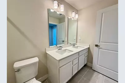 12326 Amber Creek Circle, Lakewood Ranch, FL 34211 - Photo 24