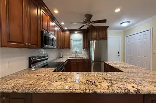 4533 Marine Pkwy, New Port Richey, FL 34652 - Photo 6