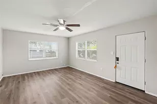 4529 19th St Cir W, Bradenton, FL 34207 - Photo 6