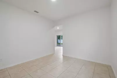 5654 Aaron Court, Sarasota, FL 34232 - Photo 10