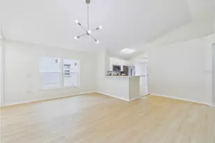 2472 Sagemont Dr, Brandon, FL 33511 - Photo 8