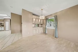1204 Maria Ct, Lady Lake, FL 32159 - Photo 8
