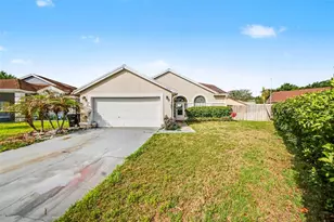 2058 Sue Ellen Ct, Apopka, FL 32703 - Photo 1