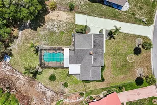 5234 Magnolia Terrace, Fruitland Park, FL 34731 - Photo 2