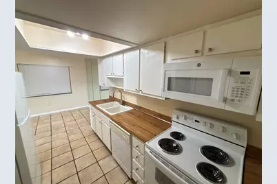 5169 Vineland Road #B208, Orlando, FL 32811 - Photo 6
