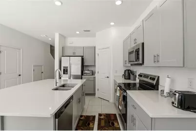 3002 Canary Avenue, Davenport, FL 33837 - Photo 8